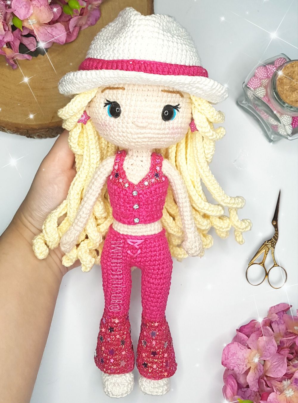 Barbie amigurumi, Crochê