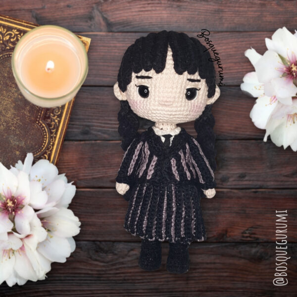 Coleção Wandinha • padrões de amigurumi (PT) - Imagem 6